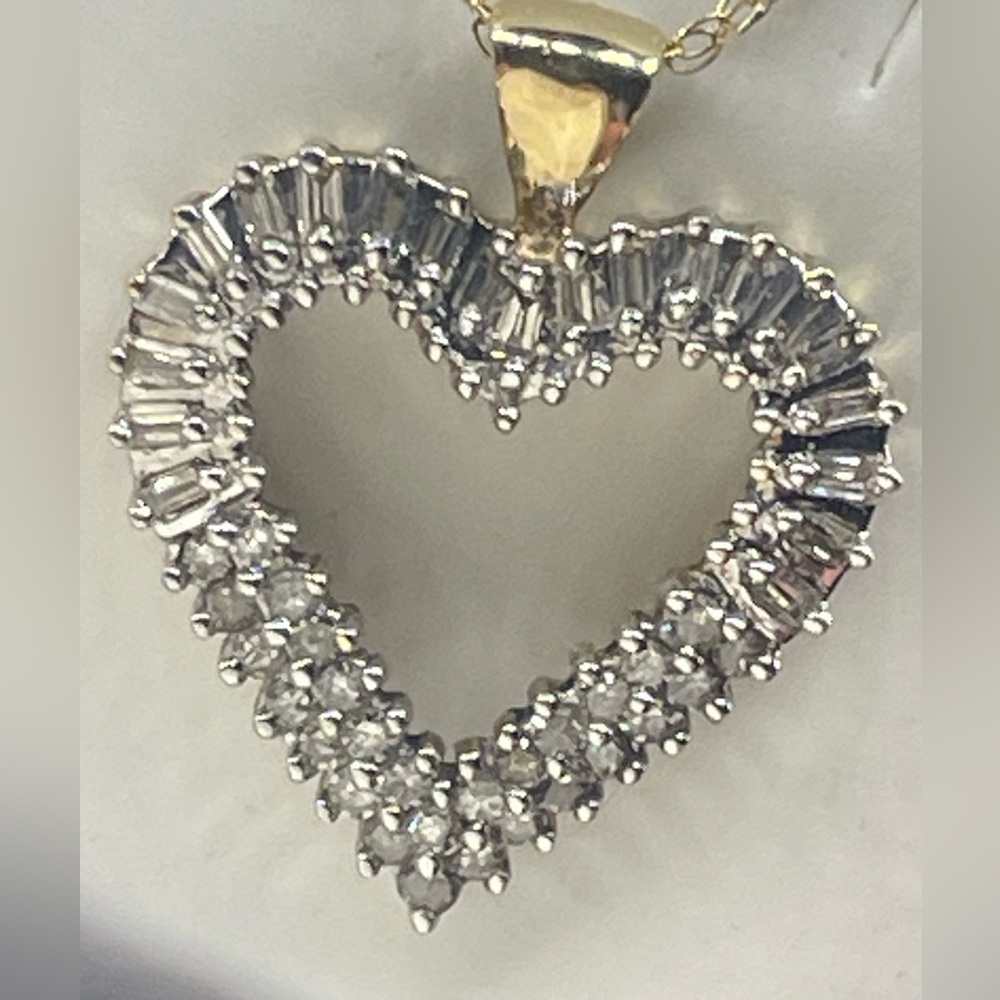 10k Gold genuine baguettes diamonds double Heart Pendant Necklace